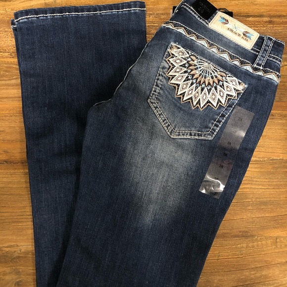 Women’s Grace in La Bootcut Jeans - Picture 2 of 3